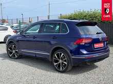 Volkswagen Tiguan TDI BlueMotion Tech R-Line 2.0 TDI BlueMotion Tech R-Line SUV 5dr Diesel DSG 4Motion Euro 6 (s/s) (150 ps) 