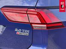 Volkswagen Tiguan TDI BlueMotion Tech R-Line 2.0 TDI BlueMotion Tech R-Line SUV 5dr Diesel DSG 4Motion Euro 6 (s/s) (150 ps) 