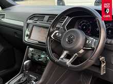 Volkswagen Tiguan TDI BlueMotion Tech R-Line 2.0 TDI BlueMotion Tech R-Line SUV 5dr Diesel DSG 4Motion Euro 6 (s/s) (150 ps) 