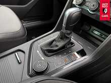 Volkswagen Tiguan TDI BlueMotion Tech R-Line 2.0 TDI BlueMotion Tech R-Line SUV 5dr Diesel DSG 4Motion Euro 6 (s/s) (150 ps) 
