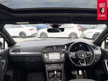 Volkswagen Tiguan TDI BlueMotion Tech R-Line 2.0 TDI BlueMotion Tech R-Line SUV 5dr Diesel DSG 4Motion Euro 6 (s/s) (150 ps) 