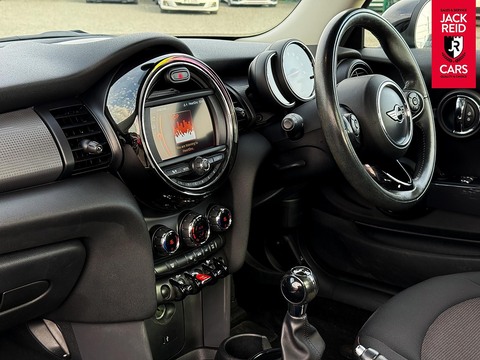 1.5 Cooper Hatchback 3dr Petrol Manual Euro 6 (s/s) (136 ps)