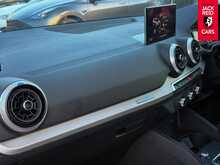 Audi Q2 TDI Technik 2.0 TDI 30 Technik SUV 5dr Diesel S Tronic Euro 6 (s/s) (116 ps) 