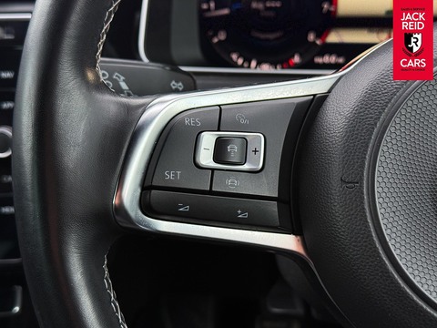 1.5 TSI EVO R-Line Hatchback 5dr Petrol Manual Euro 6 (s/s) (150 ps)