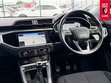 Audi Q3 TFSI CoD Technik 1.5 TFSI CoD 35 Technik SUV 5dr Petrol Manual Euro 6 (s/s) (150 ps) 