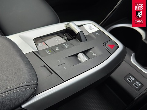 30 66.5kWh xLine SUV 5dr Electric Auto xDrive (11kW Charger) (313 ps)
