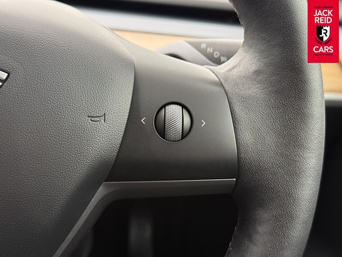 Standard Range Plus Saloon 4dr Electric Auto RWD (241 bhp)