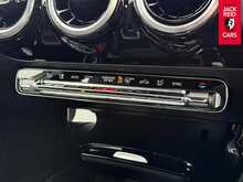 Mercedes-Benz A Class A180d Sport 1.5 A180d Sport Hatchback 5dr Diesel 7G-DCT Euro 6 (s/s) (116 ps) 