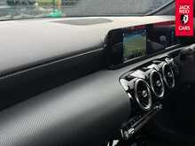 Mercedes-Benz A Class A180d Sport 1.5 A180d Sport Hatchback 5dr Diesel 7G-DCT Euro 6 (s/s) (116 ps) 
