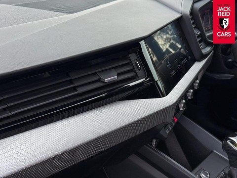 1.5 TFSI 35 S line Contrast Edition Sportback 5dr Petrol S Tronic Euro 6 (s/s) (150 ps)