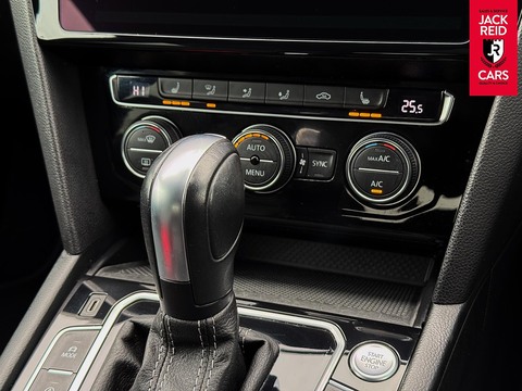 2.0 TSI R-Line Fastback 5dr Petrol DSG Euro 6 (s/s) (190 ps)