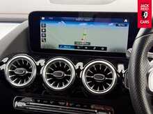 Mercedes-Benz EQA EQA 250 AMG Line EQA 250 66.5kWh AMG Line SUV 5dr Electric Auto (190 ps) 