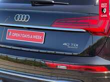 Audi Q5 TDI S line 2.0 TDI 40 S line SUV 5dr Diesel S Tronic quattro Euro 6 (s/s) (204 ps) 