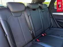 Audi Q5 TDI S line 2.0 TDI 40 S line SUV 5dr Diesel S Tronic quattro Euro 6 (s/s) (204 ps) 
