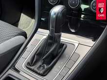 Volkswagen Golf TSI EVO R-Line 1.5 TSI EVO GPF R-Line Hatchback 5dr Petrol DSG Euro 6 (s/s) (150 ps) 