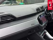 Audi Q3 TDI Sport 2.0 TDI 35 Sport Sportback 5dr Diesel Manual Euro 6 (s/s) (150 ps) 