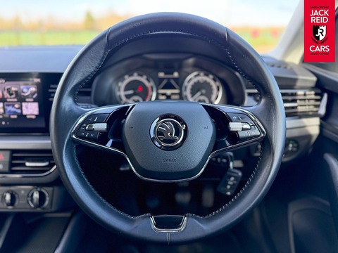 1.0 TSI SE Hatchback 5dr Petrol Manual Euro 6 (s/s) (110 ps)