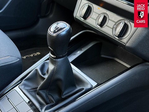 1.0 TSI SE Hatchback 5dr Petrol Manual Euro 6 (s/s) (110 ps)