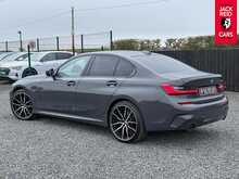 BMW 3 Series 330e M Sport Pro Edition 2.0 330e 12kWh M Sport Pro Edition Saloon 4dr Petrol Plug-in Hybrid Auto Euro 6 (s/s) (292 ps) 