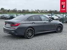 BMW 3 Series 330e M Sport Pro Edition 2.0 330e 12kWh M Sport Pro Edition Saloon 4dr Petrol Plug-in Hybrid Auto Euro 6 (s/s) (292 ps) 