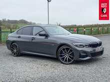 BMW 3 Series 330e M Sport Pro Edition 2.0 330e 12kWh M Sport Pro Edition Saloon 4dr Petrol Plug-in Hybrid Auto Euro 6 (s/s) (292 ps) 