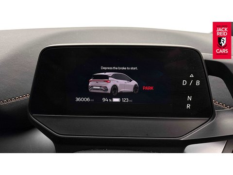 58kWh V1 Hatchback 5dr Electric Auto (204 ps)