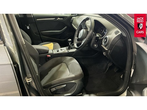 1.6 TDI 30 SE Technik Sportback 5dr Diesel Manual Euro 6 (s/s) (116 ps)