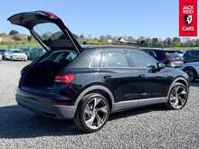 Audi Q3 TDI Technik 2.0 TDI 35 Technik SUV 5dr Diesel S Tronic quattro Euro 6 (s/s) (150 ps) 