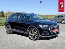 Audi Q3 TDI Technik 2.0 TDI 35 Technik SUV 5dr Diesel S Tronic quattro Euro 6 (s/s) (150 ps) 