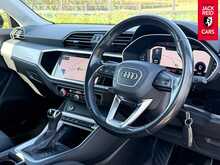 Audi Q3 TDI Technik 2.0 TDI 35 Technik SUV 5dr Diesel S Tronic quattro Euro 6 (s/s) (150 ps) 