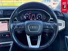 Audi Q3 TDI Technik 2.0 TDI 35 Technik SUV 5dr Diesel S Tronic quattro Euro 6 (s/s) (150 ps) 
