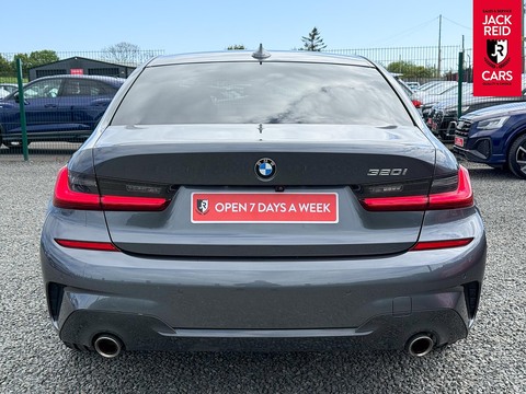 2.0 320i M Sport Saloon 4dr Petrol Auto Euro 6 (s/s) (184 ps)