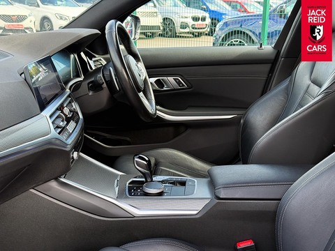 2.0 320i M Sport Saloon 4dr Petrol Auto Euro 6 (s/s) (184 ps)