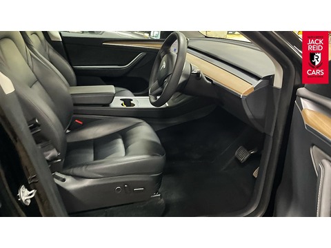 SUV 5dr Electric Auto RWD (346 ps)