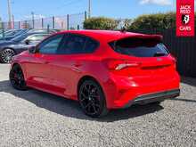 Ford Focus EcoBlue ST EcoBlue ST Hatchback 2.0 Manual Diesel 