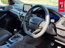 Ford Focus EcoBlue ST EcoBlue ST Hatchback 2.0 Manual Diesel 