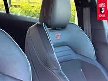 Ford Focus EcoBlue ST EcoBlue ST Hatchback 2.0 Manual Diesel 