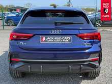 Audi Q3 TDI Edition 1 2.0 TDI 40 Edition 1 Sportback 5dr Diesel S Tronic quattro Euro 6 (s/s) (200 ps) 