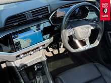 Audi Q3 TDI Edition 1 2.0 TDI 40 Edition 1 Sportback 5dr Diesel S Tronic quattro Euro 6 (s/s) (200 ps) 
