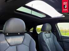 Audi Q3 TDI Edition 1 2.0 TDI 40 Edition 1 Sportback 5dr Diesel S Tronic quattro Euro 6 (s/s) (200 ps) 
