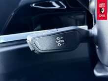 Audi Q3 TDI Edition 1 2.0 TDI 40 Edition 1 Sportback 5dr Diesel S Tronic quattro Euro 6 (s/s) (200 ps) 