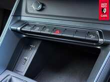 Audi Q3 TDI Edition 1 2.0 TDI 40 Edition 1 Sportback 5dr Diesel S Tronic quattro Euro 6 (s/s) (200 ps) 