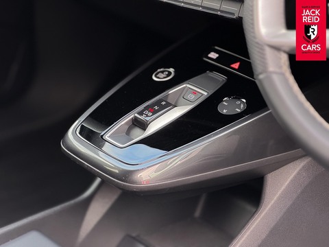 40 S line SUV 5dr Electric Auto 82kWh (204 ps)