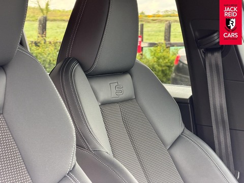 40 S line SUV 5dr Electric Auto 82kWh (204 ps)