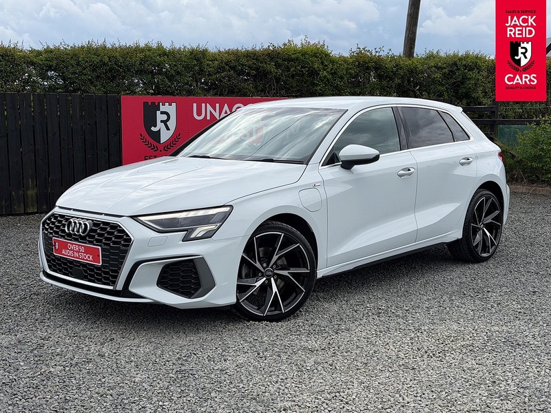 2022 AUDI A3 AUDI VIRTUAL COCKPIT TWIN LEATHER UPHOLSTERY 56,100 MLS AUTOMATIC PETROL PLUG IN... photo