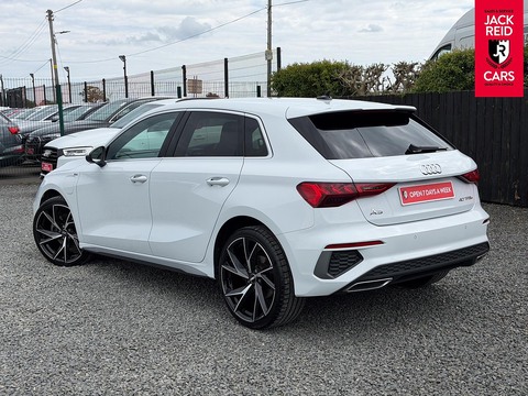 1.4 TFSIe 40 S line Sportback 5dr Petrol Plug-in Hybrid S Tronic Euro 6 (s/s) 13kWh (204 ps)