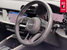Audi A3 TFSIe S line 1.4 TFSIe 40 S line Sportback 5dr Petrol Plug-in Hybrid S Tronic Euro 6 (s/s) 13kWh (204 ps) 