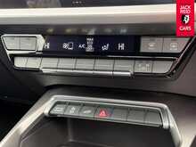 Audi A3 TFSIe S line 1.4 TFSIe 40 S line Sportback 5dr Petrol Plug-in Hybrid S Tronic Euro 6 (s/s) 13kWh (204 ps) 