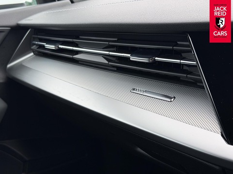 1.4 TFSIe 40 S line Sportback 5dr Petrol Plug-in Hybrid S Tronic Euro 6 (s/s) 13kWh (204 ps)