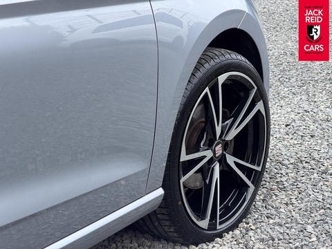 1.0 TSI XCELLENCE Hatchback 5dr Petrol Manual Euro 6 (s/s) (110 ps)